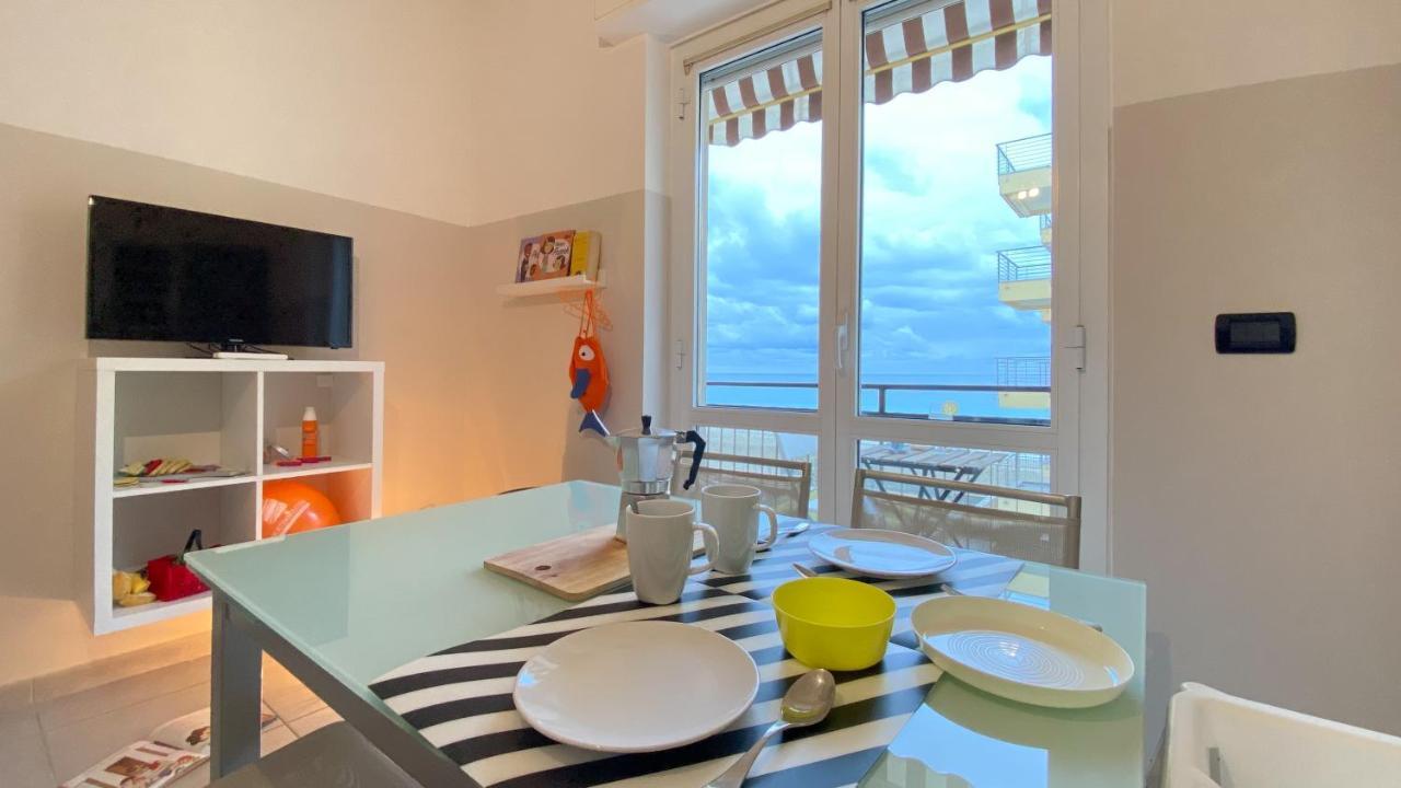 Babyaccommodation Family Experience IV Pietra Ligure Dış mekan fotoğraf